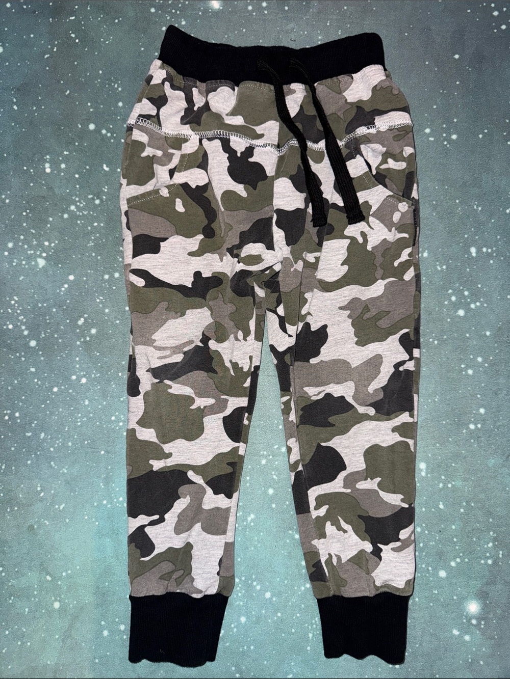 Little bipsy kids Camo Jogger Sweatpants with Black Trim 5 6